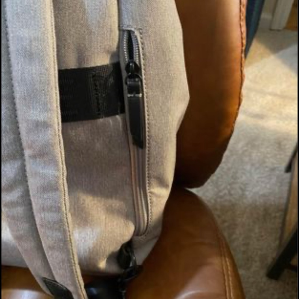 Bugatti Reborn Collection - laptop backpack with many pockets. travel friendly - Picture 7 of 10